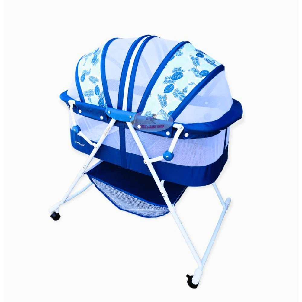 12_23_06 Baby Bed Bassinet 805 - Image 1