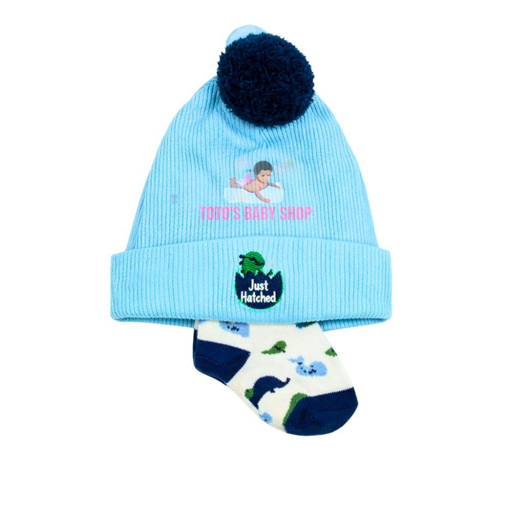 4112 Baby Cap And Socks - Image 1